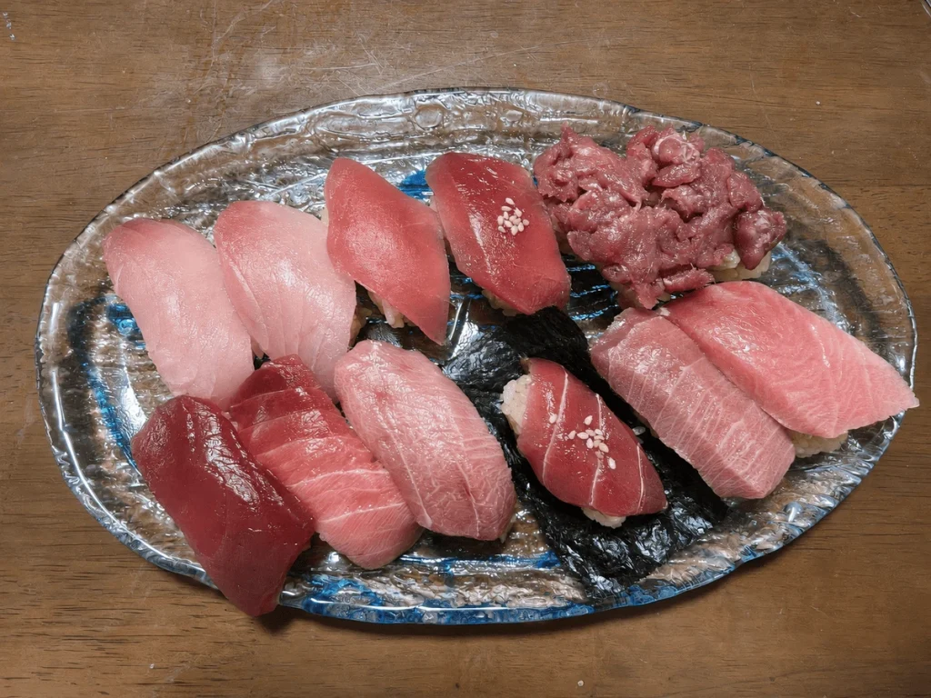 スシローの赤シャリとマグロ寿司12貫の盛り合わせ