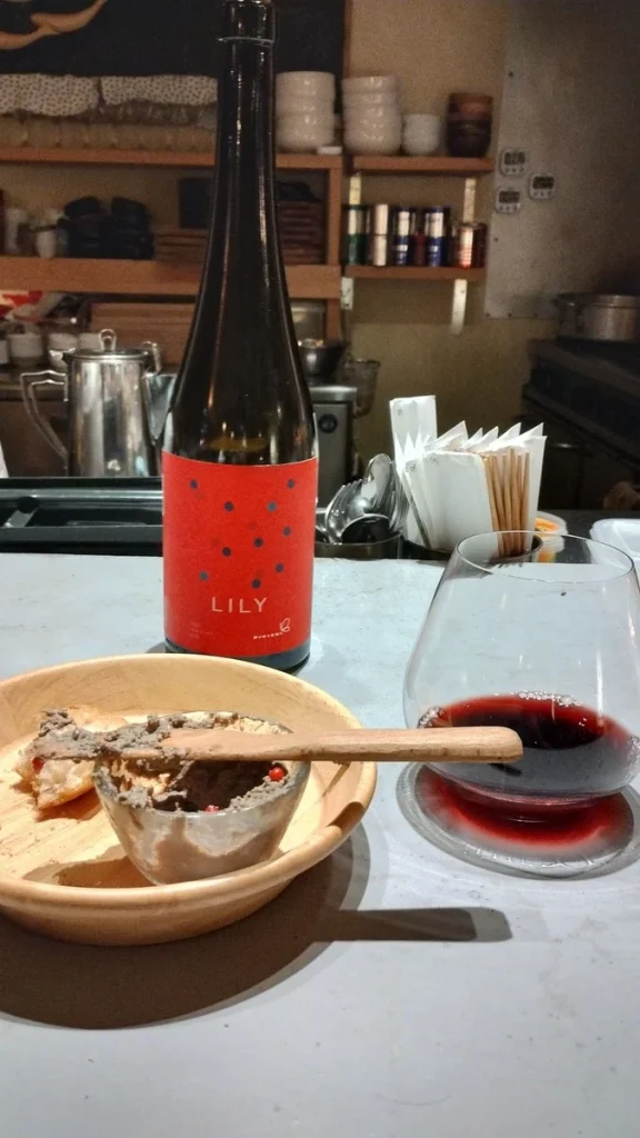 N'OCEAN MIYAKOJIMAで飲んだ赤ワインとレバーペースト