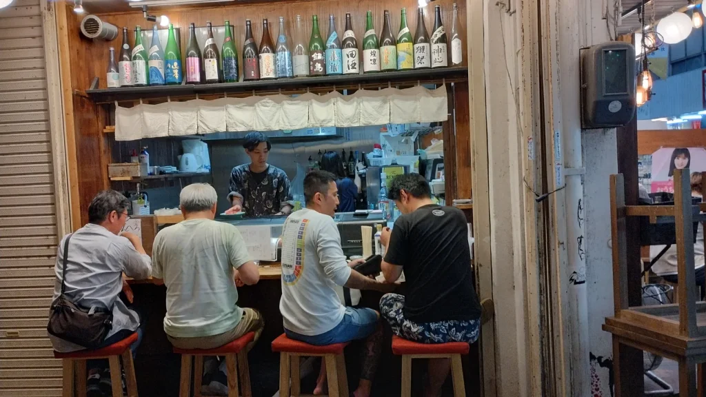 那覇の寿司店・米仙のカウンター