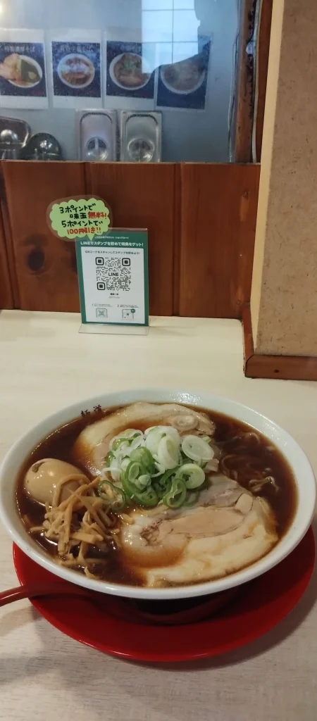 丸正 滝本商店で朝に食べた煮干しラーメン